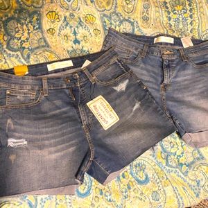Womens 14/16 Levi Denim Shorts